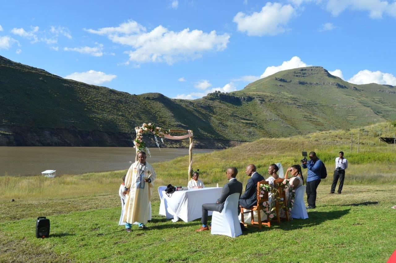 Motebong Lodge Bokong Esterno foto