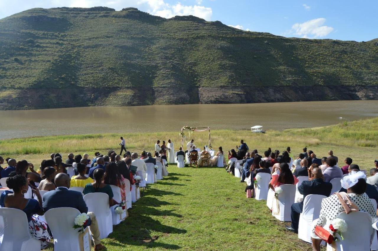 Motebong Lodge Bokong Esterno foto