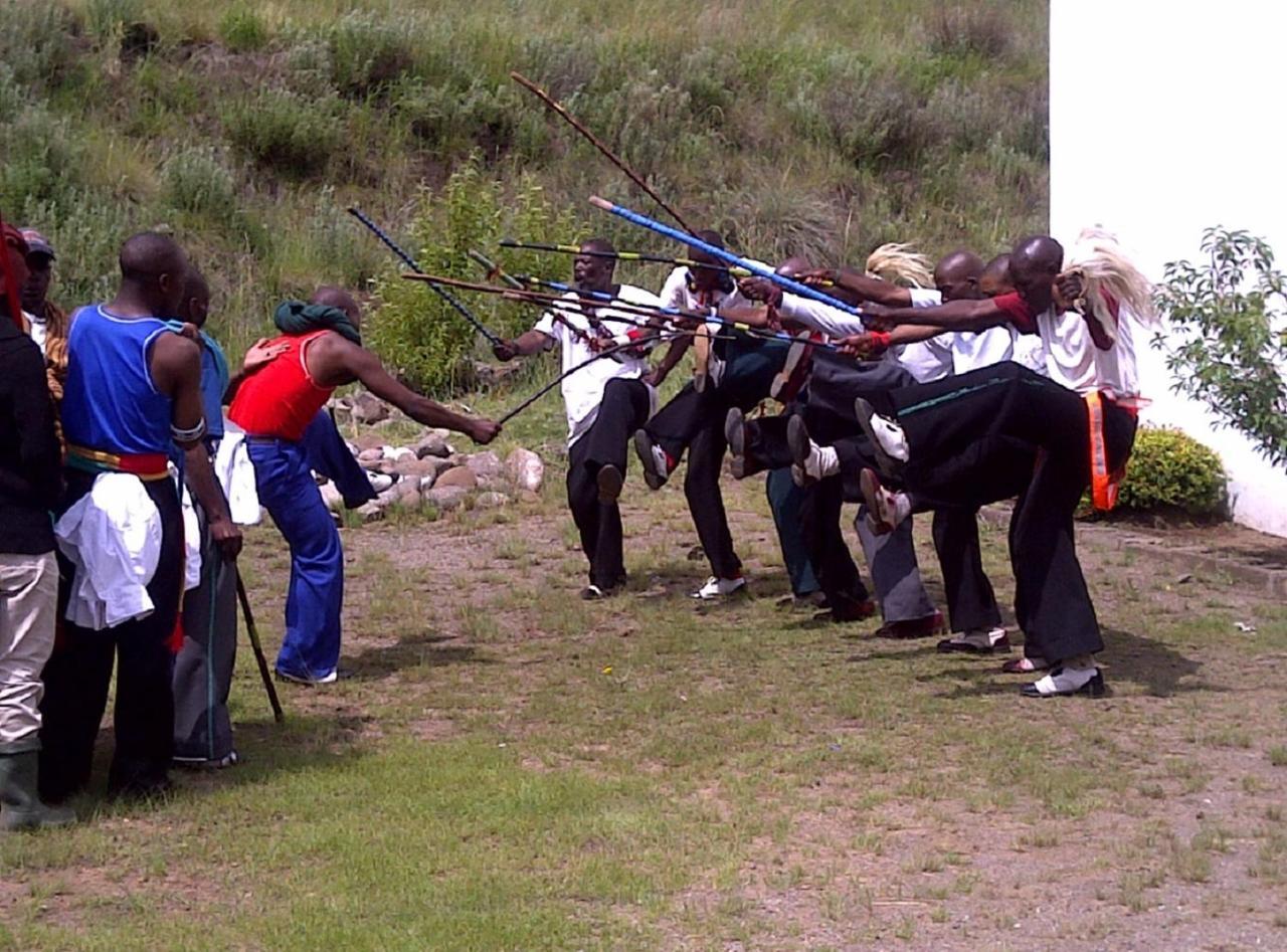 Motebong Lodge Bokong Esterno foto